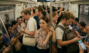 A Simple Way to Reduce Pickpocket Risk While Traveling